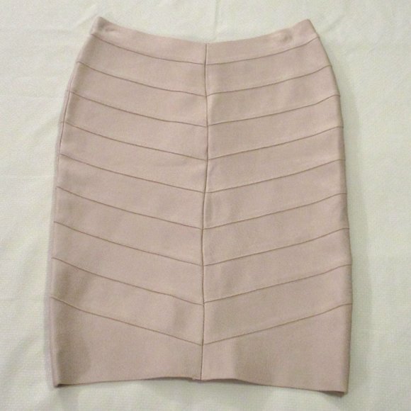 😍😎 HMS – HOT MIAMI STYLE BANDAGE BODY CON PENCIL SKIRT – NWOT 😎😍 - Picture 2 of 13
